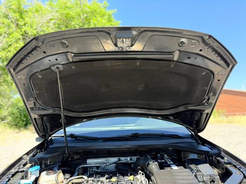 Used 2020 Volkswagen Tiguan SE FWD image 3