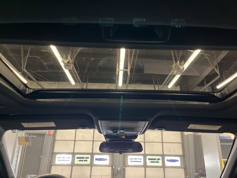 Used 2025 Honda Accord Sport image 30