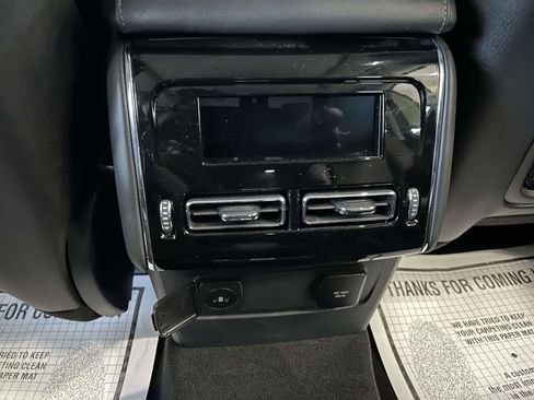 Used 2025 Lincoln Aviator 2WD w/ Jet Appearance Package image 18