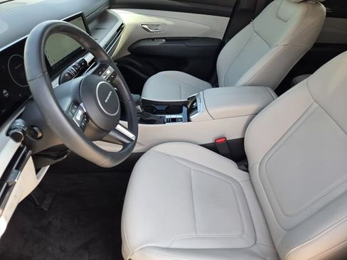 Certified 2025 Hyundai Tucson SEL FWD image 10