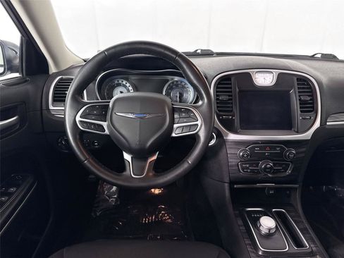 Used 2019 Chrysler 300 Touring w/ Sport Appearance Package RWD image 30