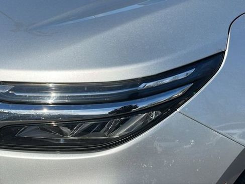 Used 2022 Chevrolet Equinox LT image 4