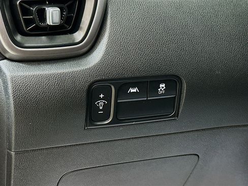Used 2023 Kia Sorento S w/ Panoramic Sunroof Package image 10