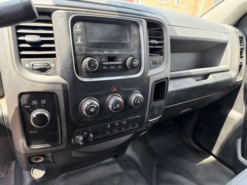 Used 2018 RAM 5500 Tradesman w/ Chrome Appearance Group AWD/4WD image 13