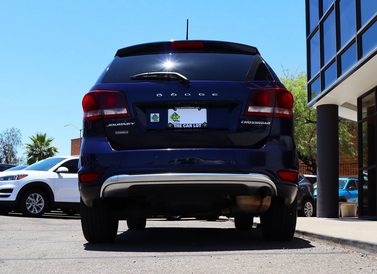 Used 2020 Dodge Journey Crossroad FWD image 12