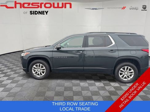 Used 2020 Chevrolet Traverse LT image 3