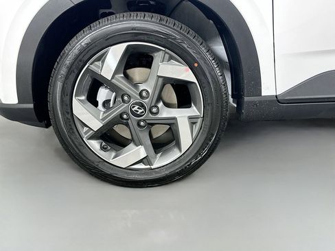 New 2026 Hyundai Venue SEL FWD image 21