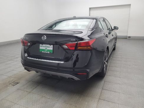 Used 2020 Nissan Altima 2.5 SR w/ Premium Package FWD image 9