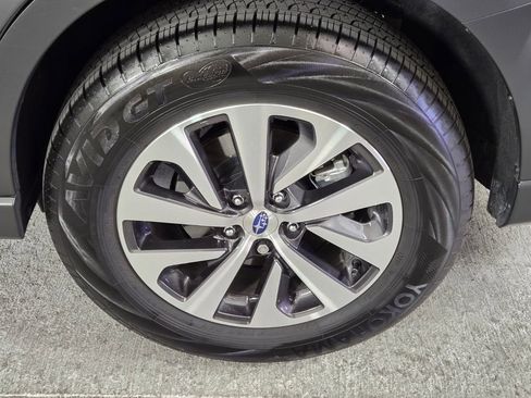 Certified 2025 Subaru Outback Premium w/ Popular Package #1A AWD/4WD image 13
