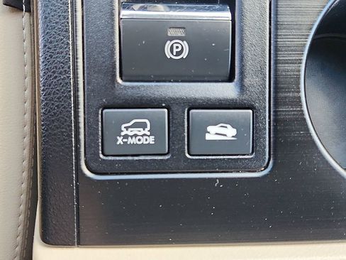 Used 2018 Subaru Outback 2.5i Limited image 13