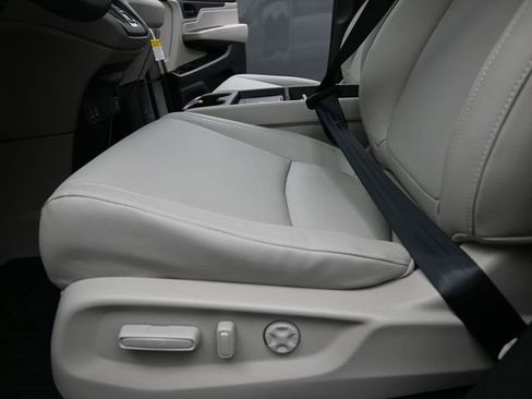 New 2026 Honda Odyssey EX-L image 11