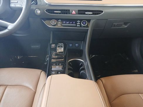 Used 2023 Hyundai Sonata Limited FWD image 11