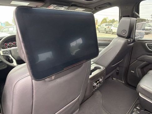 Used 2021 Chevrolet Tahoe Z71 w/ Luxury Package image 25