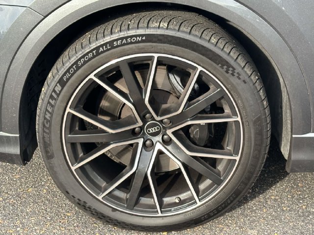Used 2023 Audi SQ8 Prestige AWD/4WD image 10
