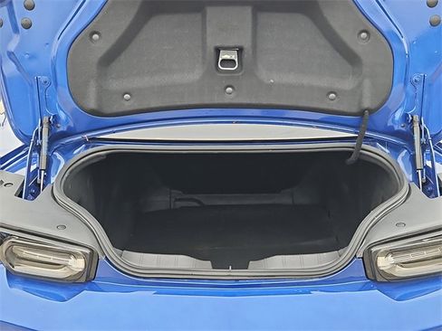 Used 2022 Chevrolet Camaro LT w/ RS Package image 8