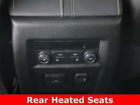 Used 2023 Chevrolet Traverse Premier w/ Redline Edition AWD/4WD image 30