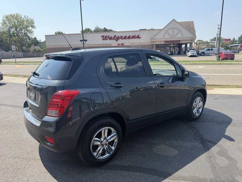 Used 2019 Chevrolet Trax LS w/ Tint and Cruise Package FWD image 5