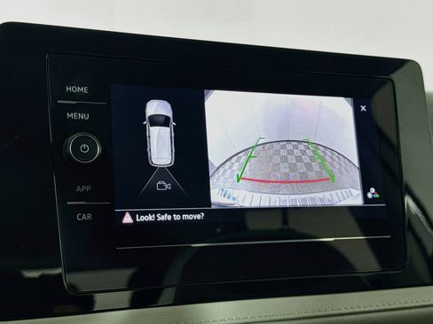 Certified 2025 Volkswagen Taos S AWD/4WD image 17