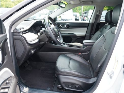 Used 2022 Jeep Compass Limited AWD/4WD image 4