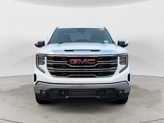 Used 2022 GMC Sierra 1500 SLT AWD/4WD image 2