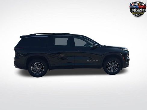 Used 2024 Chevrolet Traverse LT AWD/4WD image 6