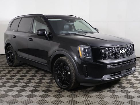 Used 2022 Kia Telluride SX image 2