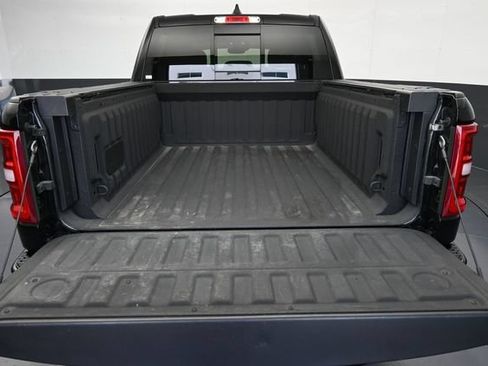 Used 2025 RAM 1500 Big Horn AWD/4WD image 30