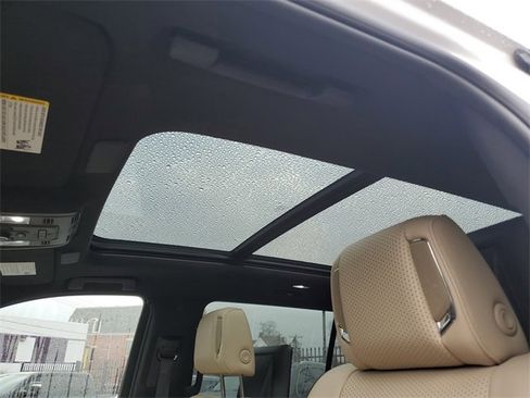 Certified 2023 Cadillac Escalade ESV Premium Luxury w/ Performance Package image 28