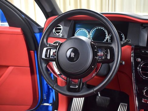 Certified 2022 Rolls-Royce Cullinan w/ Dynamic Package image 25