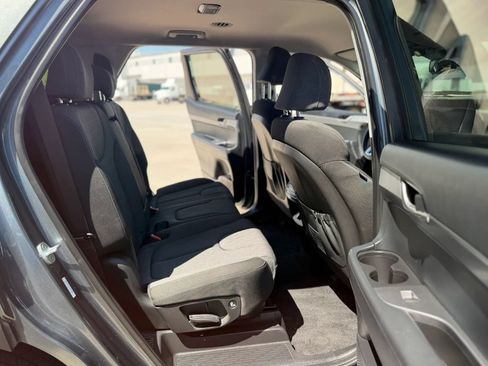 Used 2022 Hyundai Palisade SE FWD image 23