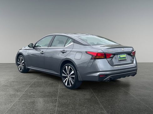 Used 2021 Nissan Altima 2.5 SR w/ SR Premium Package AWD/4WD image 8