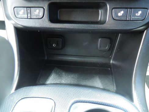 Used 2019 Chevrolet Colorado Z71 image 20