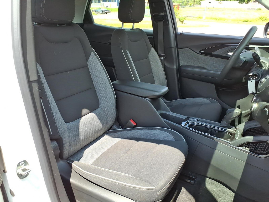 Used 2023 Chevrolet TrailBlazer LS AWD/4WD image 6