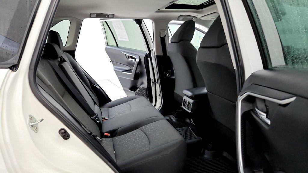 Used 2023 Toyota RAV4 XLE w/ Convenience Package AWD/4WD image 18