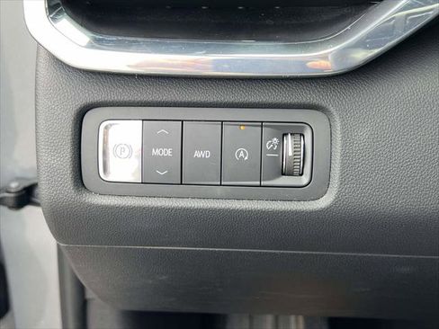 Used 2026 GMC Acadia Elevation w/ Elevation Premium Package AWD/4WD image 22