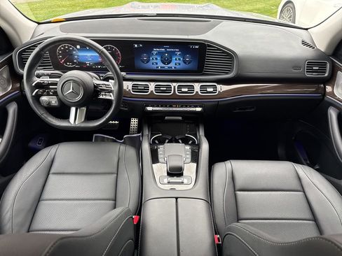 Certified 2025 Mercedes-Benz GLS 450 4MATIC image 20
