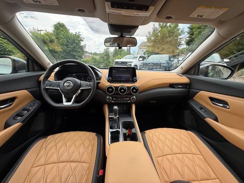 Used 2021 Nissan Sentra SV w/ SV Premium Package FWD image 25