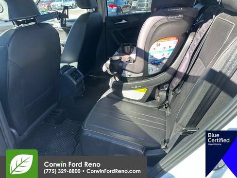 Used 2023 Volkswagen Tiguan SE w/ Panoramic Sunroof Package AWD/4WD image 14