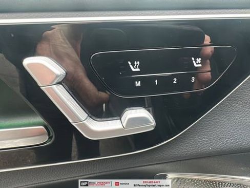 Used 2023 Mercedes-Benz GLC 300 4MATIC image 16