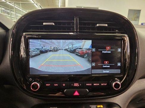 Used 2020 Kia Soul EX image 16