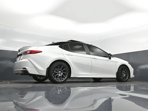 Used 2025 Toyota Camry XSE FWD image 42