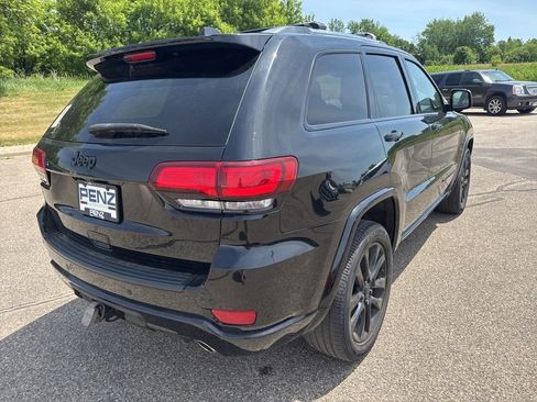 Used 2020 Jeep Grand Cherokee Altitude AWD/4WD image 7