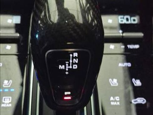 Used 2021 Porsche Cayenne Turbo AWD/4WD image 12