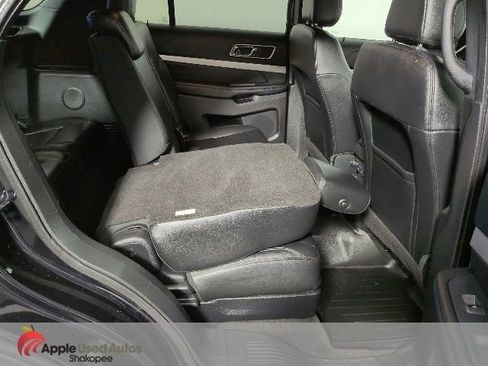 Used 2016 Ford Explorer XLT w/ Equipment Group 202A AWD/4WD image 42