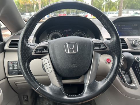 Used 2017 Honda Odyssey EX-L image 18