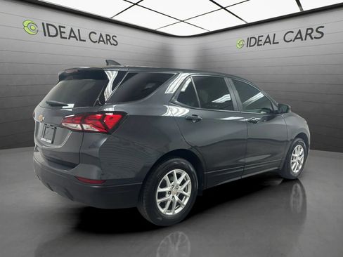 Used 2022 Chevrolet Equinox LS w/ LS Convenience Package FWD image 5