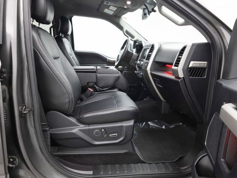 Used 2017 Ford F150 Lariat image 34