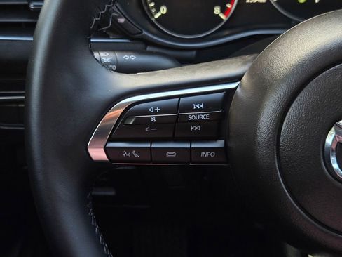 Certified 2025 MAZDA MAZDA3 s AWD/4WD image 22