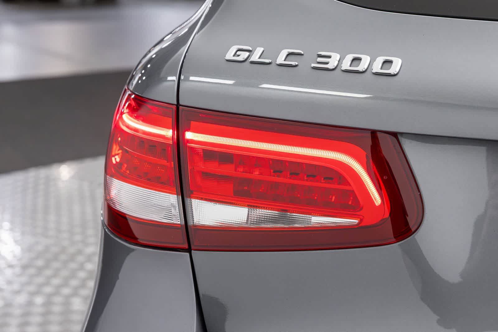 Used 2018 Mercedes-Benz GLC 300 4MATIC image 55