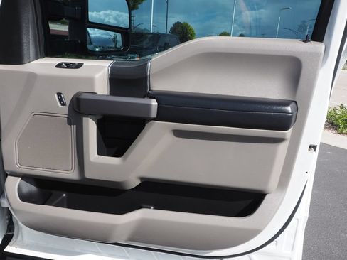 Used 2018 Ford F250 XLT AWD/4WD image 23